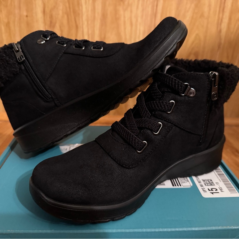 Bzees women's ankle booties, NEW. Size 8